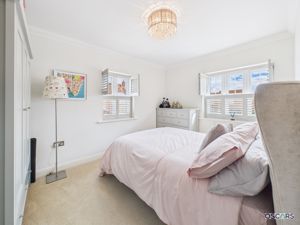 Photo 16- click for photo gallery